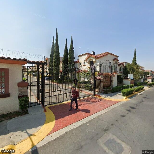 Casa en remate bancario en Villa del Real, Tecámac, Estado de México - foto 2
