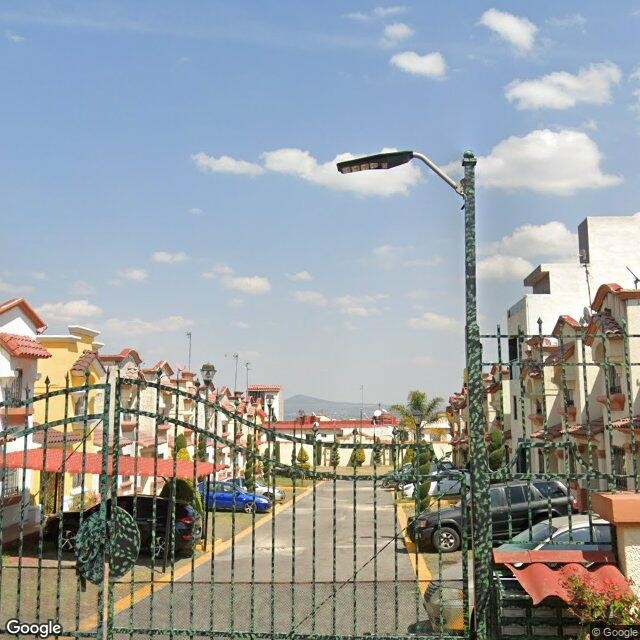 Casa en remate bancario en Villa del Real, Tecámac, Estado de México - foto 2