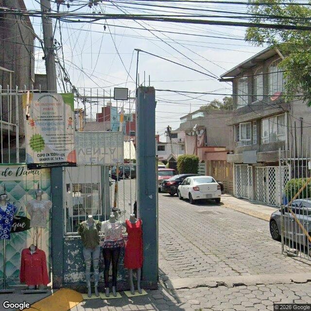 Casa en remate bancario en Bosques de Aragon, Nezahualcóyotl