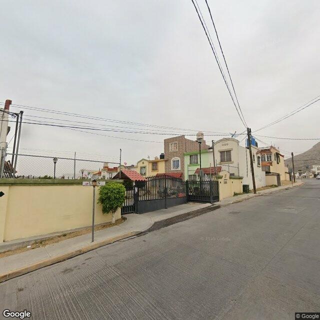 Casa en remate bancario en Urbi Villa del Re, Huehuetoca – 2 recámaras - foto 2