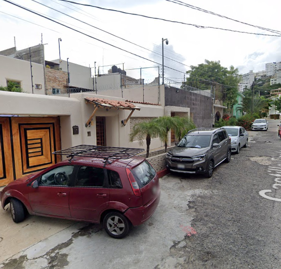 Casa en remate bancario en Costa Azul, Acapulco de Juárez, Guerrero - foto 2
