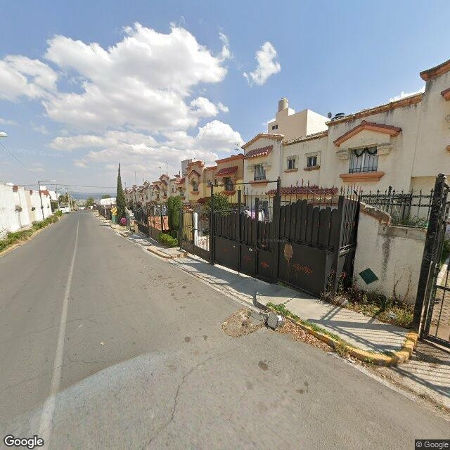Casa en remate bancario en Villa del Real, Tecámac, Estado de México - foto 2