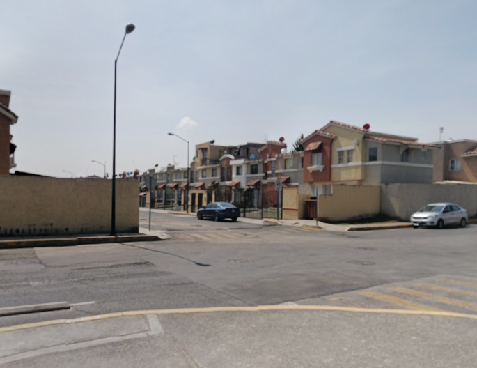 Casa en remate bancario en Real Verona, Tecámac, Estado de México - foto 2