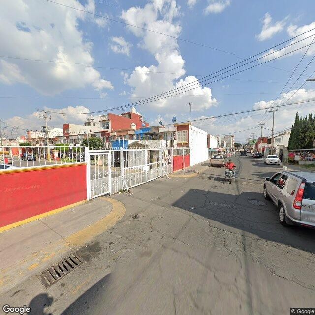 Casa en remate bancario en Los Heroes Tecamac, Tecámac – 2 recámaras - foto 4