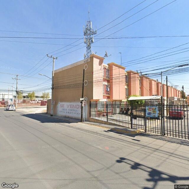 Casa en remate bancario en Los Heroes Tecamac, Tecámac – 2 recámaras - foto 4