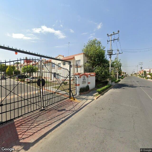 Casa en remate bancario en Villa del Real, Tecámac, Estado de México - foto 2