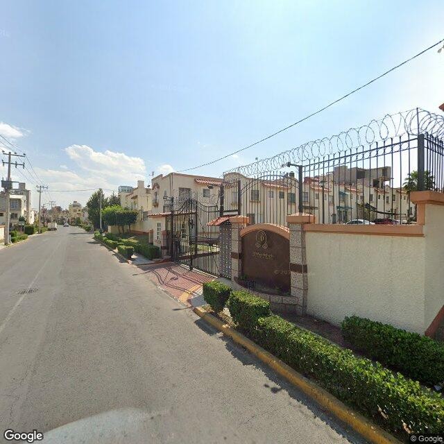 Casa en remate bancario en Villa del Real, Tecámac, Estado de México - foto 2