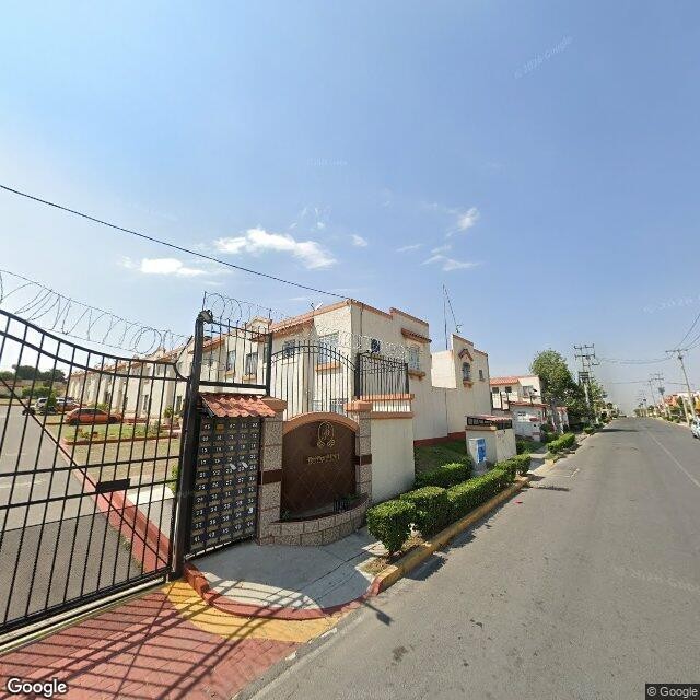 Casa en remate bancario en Villa del Real 6ta Seccion, Tecámac - foto 3