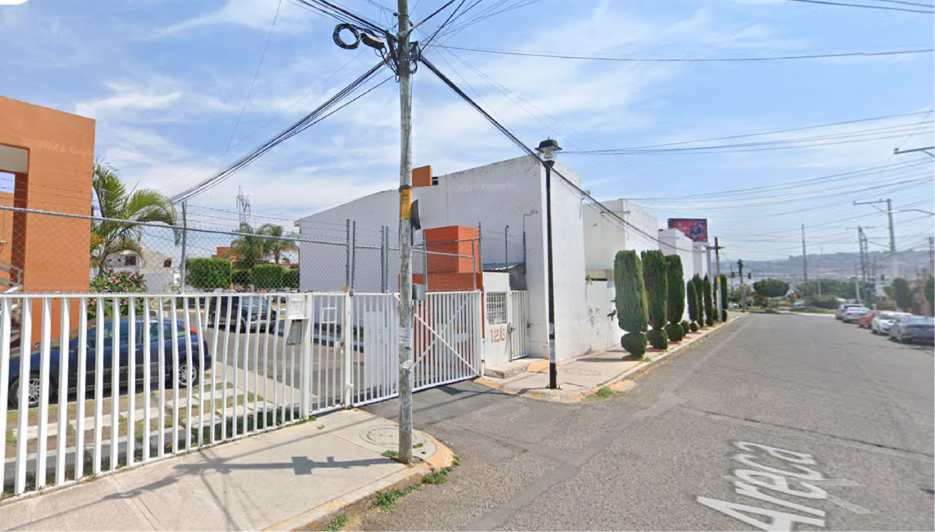 Casa en remate bancario en Los Robles, Querétaro – 2 recámaras - foto 3