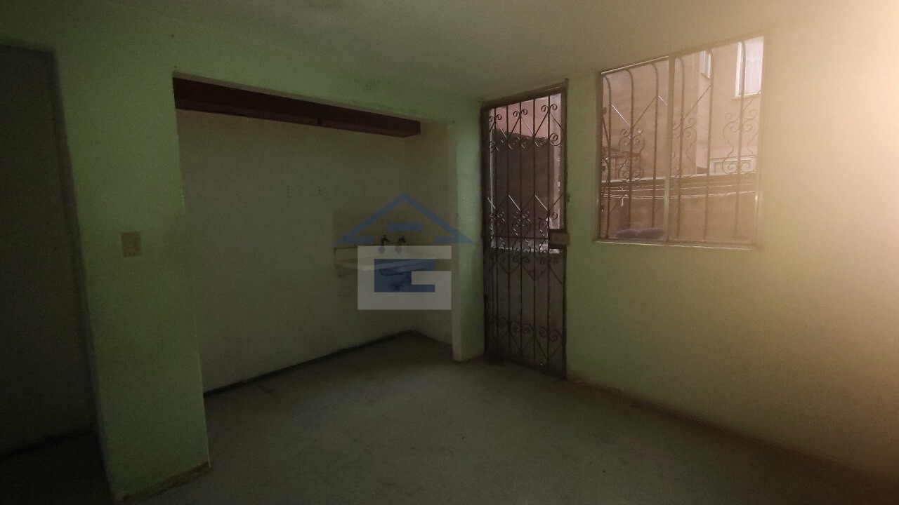 Casa en remate bancario en San Pablo de las Salinas, Tultitlán - foto 2
